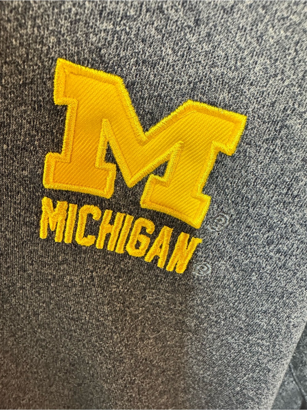 Colosseum Men's Navy and Yellow University Polo Michigan - Picture 3 of 3